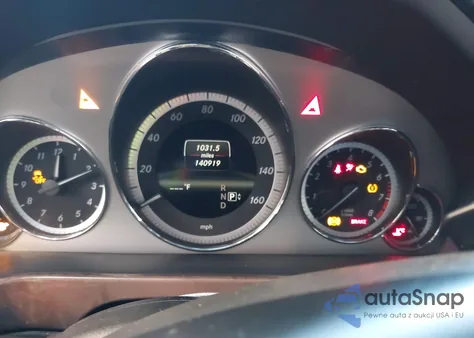 2013 Mercedes-Benz E 350 4Matic z USA, uszkodzony, nr VIN WDDHF8JB9DA744413